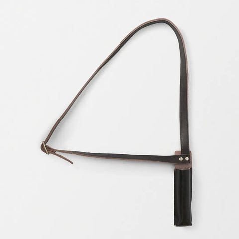 Squirrel-Beaver Scout Leather Carrier